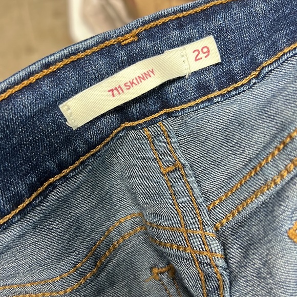 Levi’s 711 Skinny 29 - Picture 4 of 4